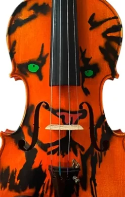 Rozanna's Violins Lion Spirit Emerald Eyes Series Violin Outfit 4/4 -Orchestral Oasis shop M01563000001000 IMAGE 02